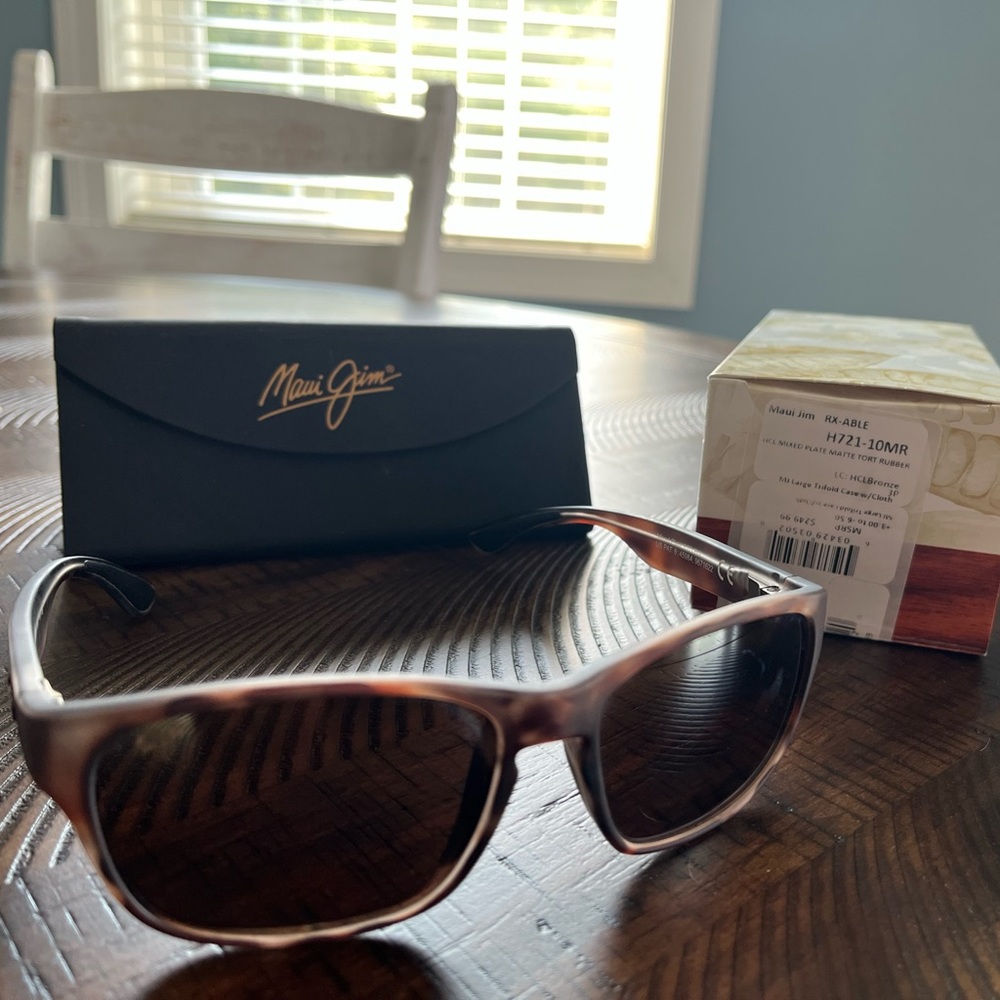 Maui Jim mixed plate matte tortoise sunglasses.